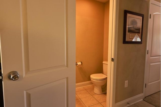 6729 Village Green DR, Roanoke, VA 24019