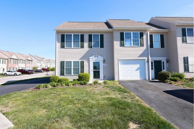 6729 Village Green DR, Roanoke, VA 24019