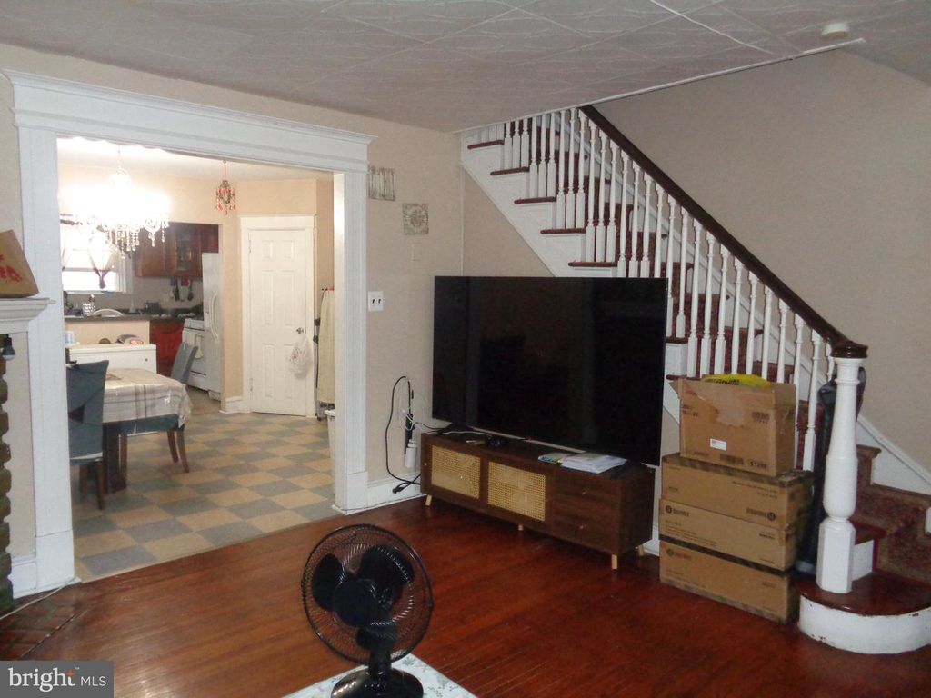 7236 BRENT RD, UPPER DARBY, PA 19082 — photo 2