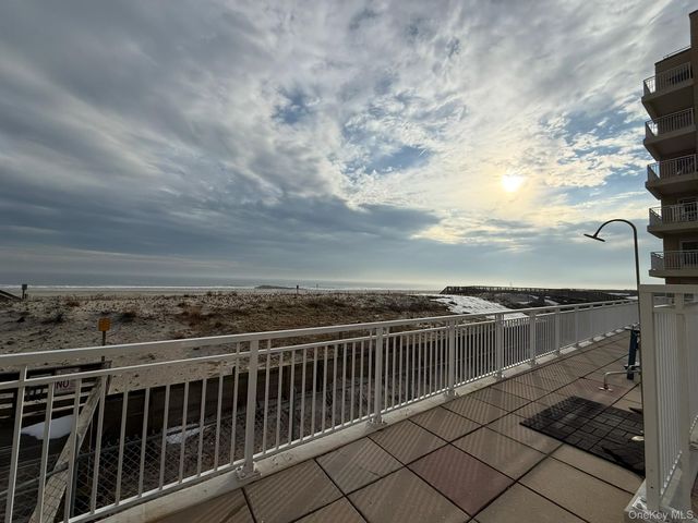 700 Shore Road 7N, Long Beach, NY 11561