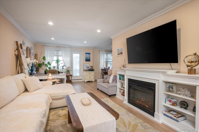 700 Shore Road 7N, Long Beach, NY 11561