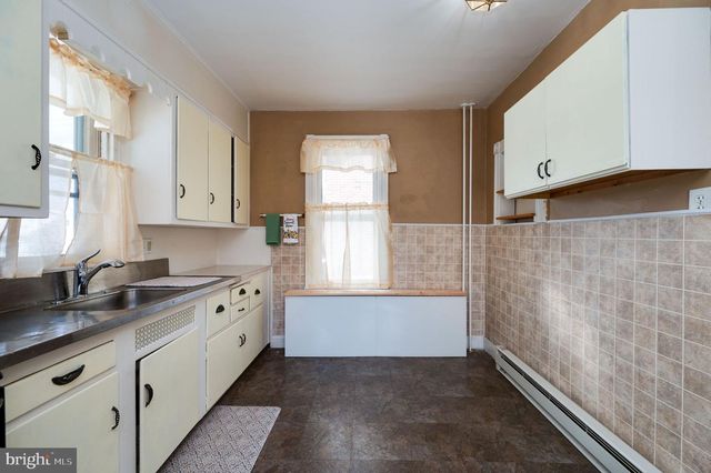 2215 MAIN ST, Mohrsville, PA 19541