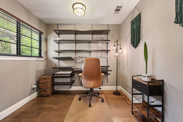 12103 Mill HOLW, Austin, TX 78750
