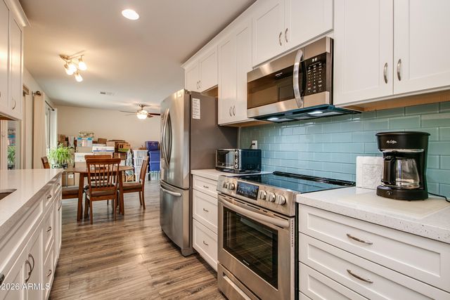 18206 N STONEBROOK Drive, Sun City West, AZ 85375