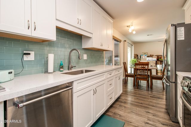 18206 N STONEBROOK Drive, Sun City West, AZ 85375