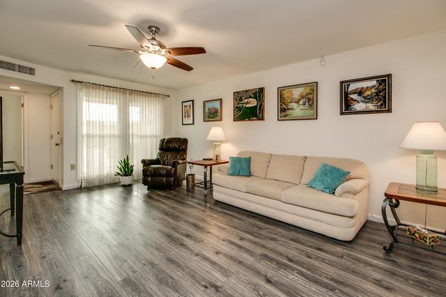 18206 N STONEBROOK Drive, Sun City West, AZ 85375
