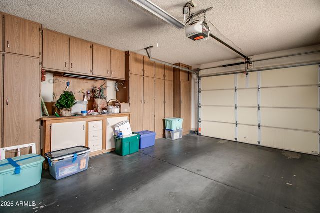 18206 N STONEBROOK Drive, Sun City West, AZ 85375