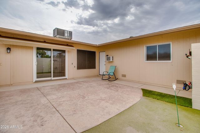 18206 N STONEBROOK Drive, Sun City West, AZ 85375