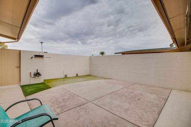 18206 N STONEBROOK Drive, Sun City West, AZ 85375