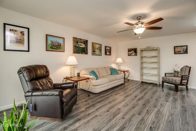 18206 N STONEBROOK Drive, Sun City West, AZ 85375