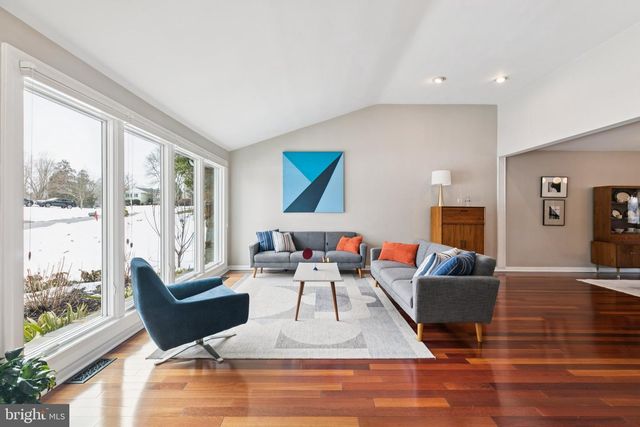 1304 GAINSBORO CIR, Bala Cynwyd, PA 19004