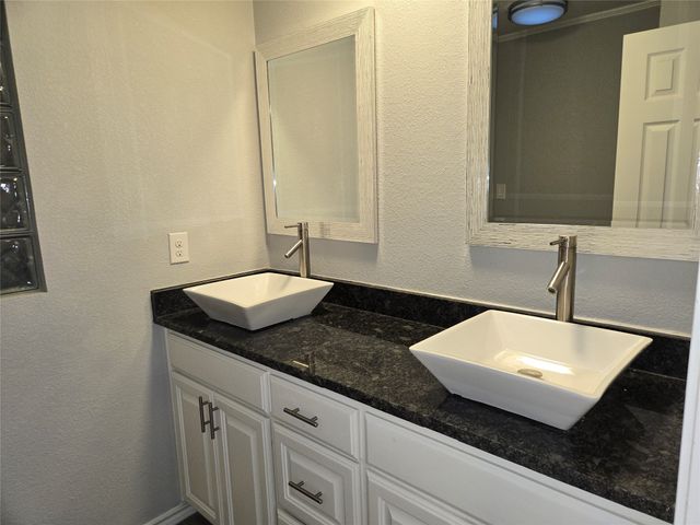 2252 County Road 342, Mckinney, TX 75071