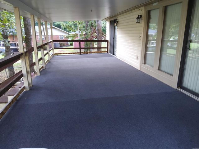 220 Beachview Circle, Hot Springs, AR 71913