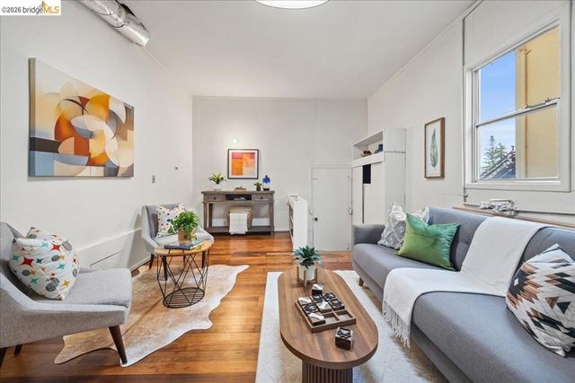 3118 Monticello Ave, Oakland, CA 94619