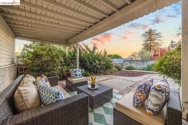 3118 Monticello Ave, Oakland, CA 94619