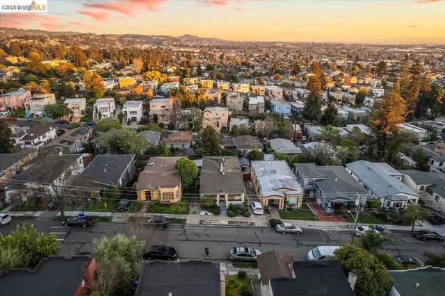 3118 Monticello Ave, Oakland, CA 94619
