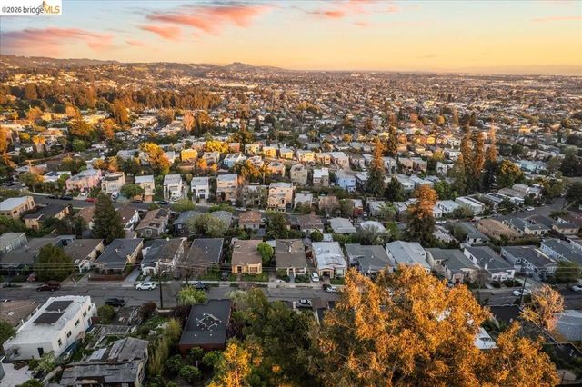 3118 Monticello Ave, Oakland, CA 94619
