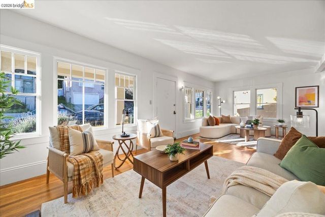 3118 Monticello Ave, Oakland, CA 94619