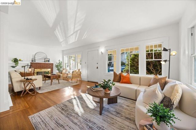 3118 Monticello Ave, Oakland, CA 94619