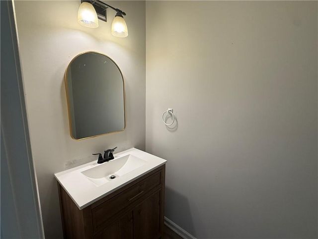 258 Brookcliff Drive, Sugar Hill, GA 30518