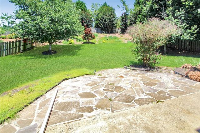 258 Brookcliff Drive, Sugar Hill, GA 30518