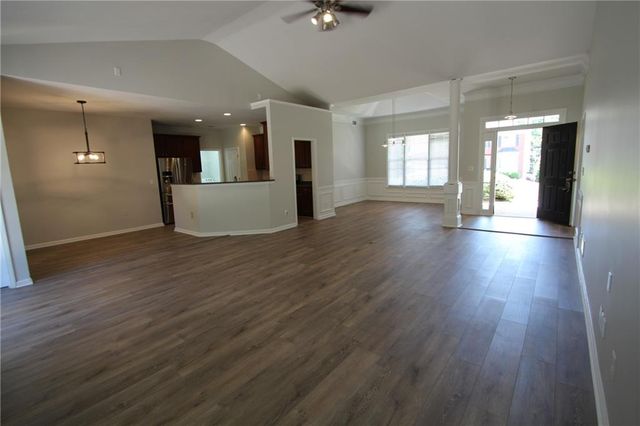 258 Brookcliff Drive, Sugar Hill, GA 30518