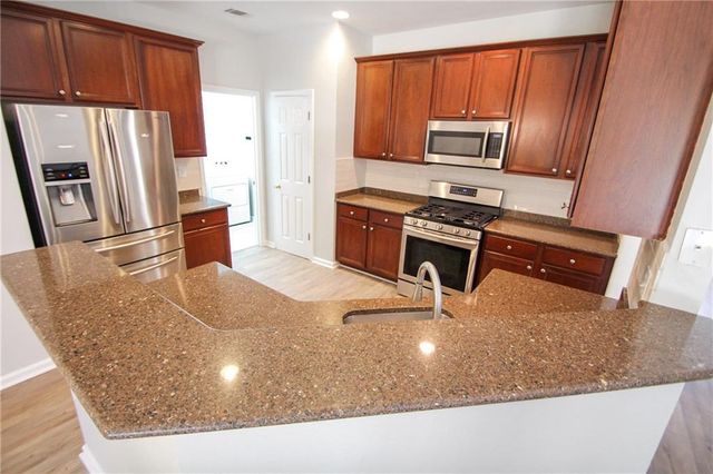 258 Brookcliff Drive, Sugar Hill, GA 30518