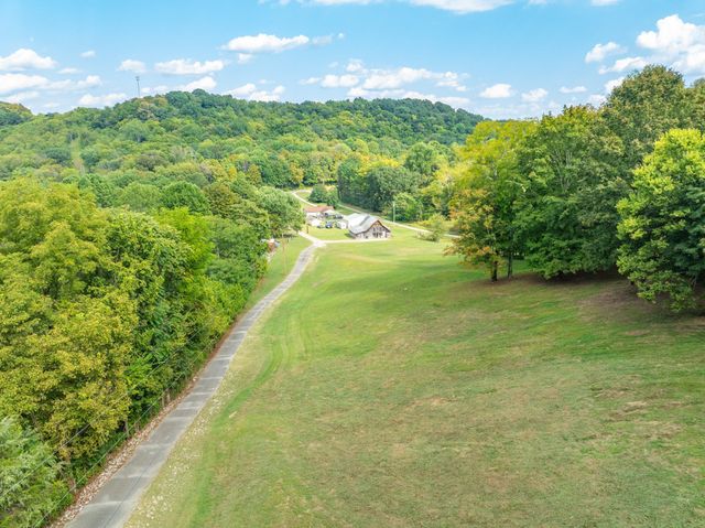 4238 Pulaski Hwy, Culleoka, TN 38451