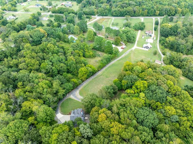 4238 Pulaski Hwy, Culleoka, TN 38451