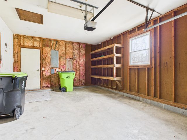 2090 Chief Turtle Court, Huntington, IN 46750