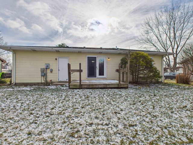 2090 Chief Turtle Court, Huntington, IN 46750