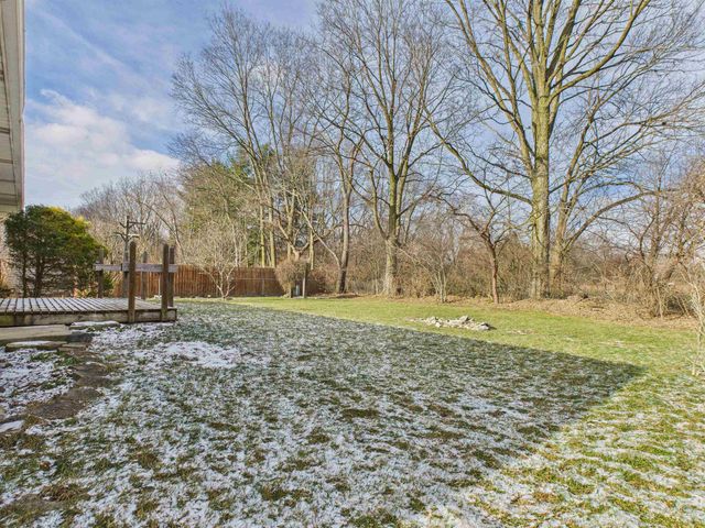 2090 Chief Turtle Court, Huntington, IN 46750