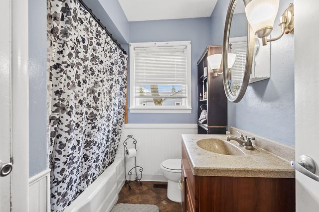 700 E 9th Street, Hobart, IN 46342