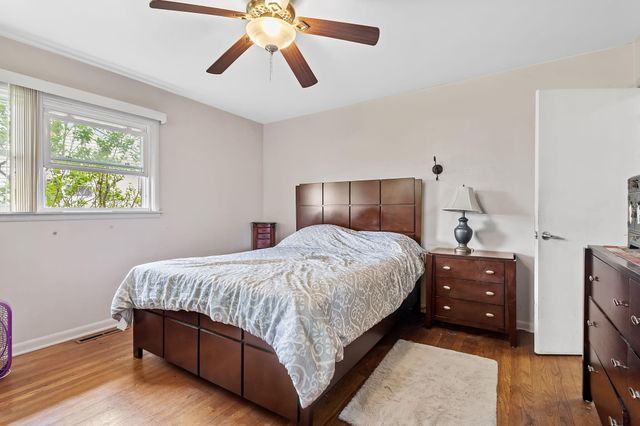 700 E 9th Street, Hobart, IN 46342