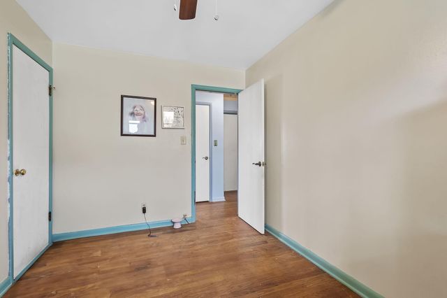 700 E 9th Street, Hobart, IN 46342