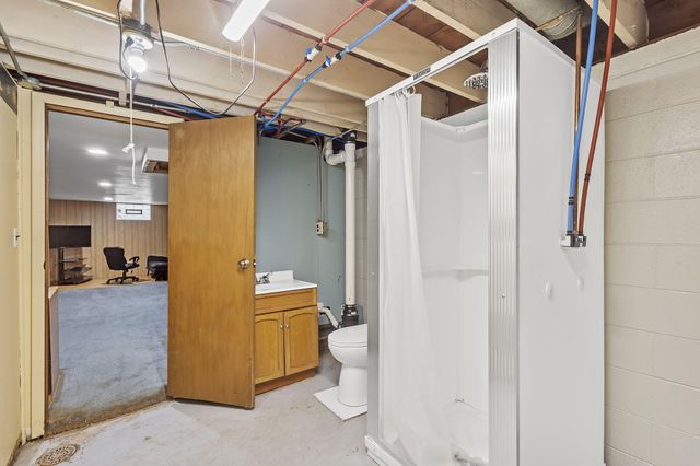 700 E 9th Street, Hobart, IN 46342