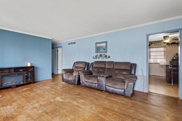 700 E 9th Street, Hobart, IN 46342