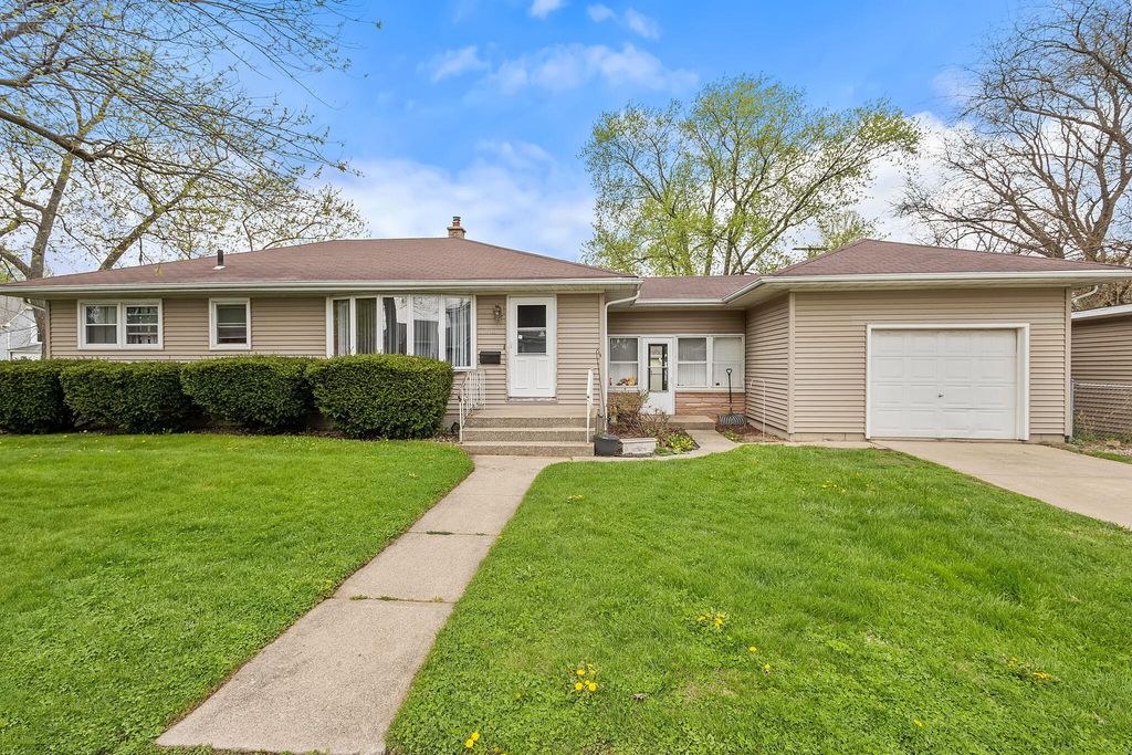 700 E 9th Street, Hobart, IN 46342