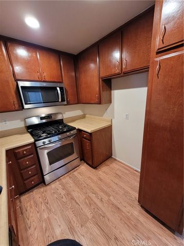 4110 ELM AVE 201, Long Beach, CA 90807