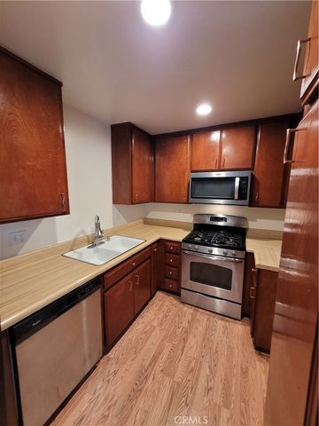 4110 ELM AVE 201, Long Beach, CA 90807