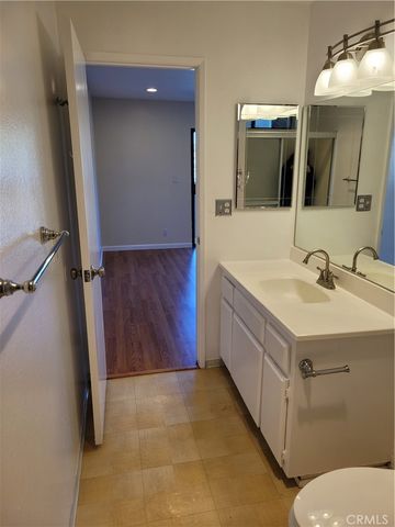 4110 ELM AVE 201, Long Beach, CA 90807