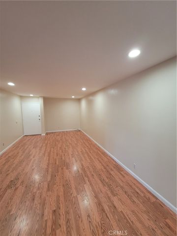 4110 ELM AVE 201, Long Beach, CA 90807