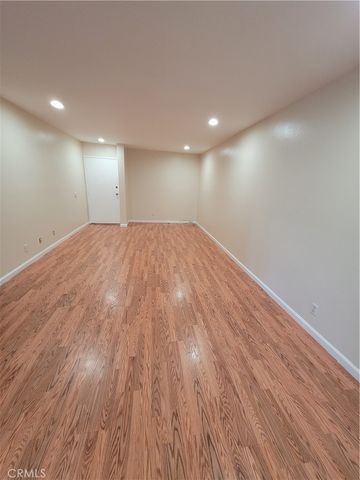 4110 ELM AVE 201, Long Beach, CA 90807