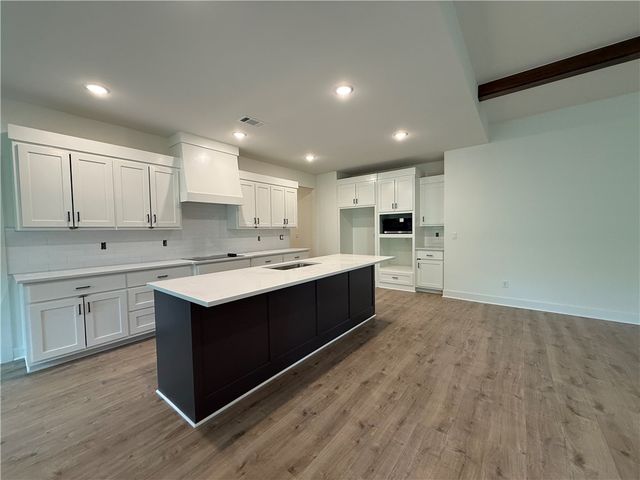 11 Hexham Drive, Bella Vista, AR 72715