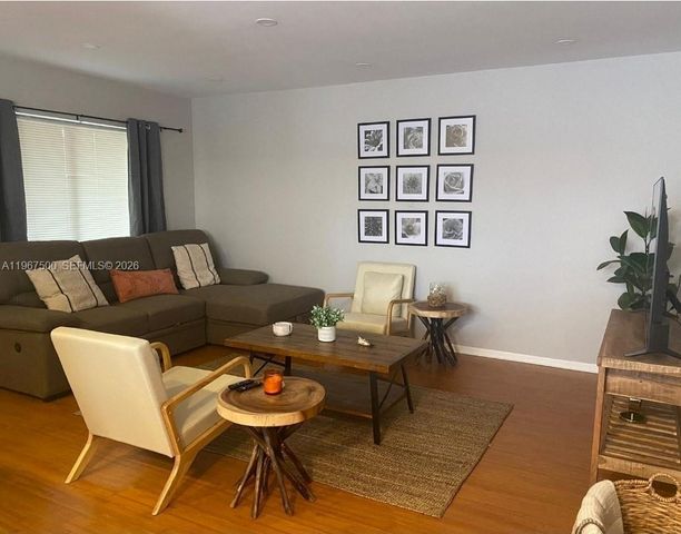 3050 NE 5th Ter 10, Wilton Manors, FL 33334