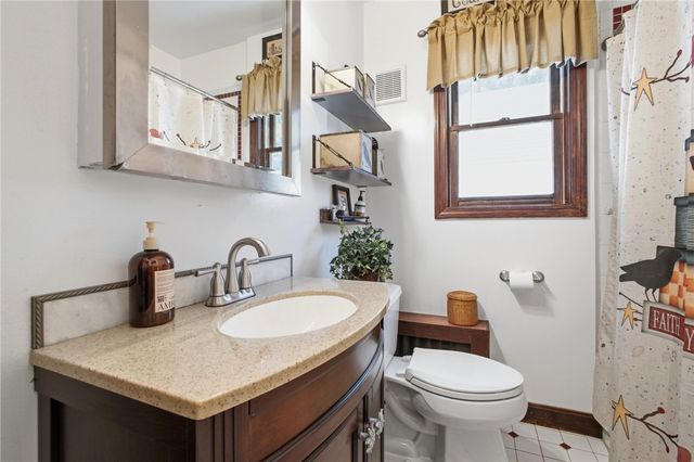 55 Edison Street, Warwick, RI 02889