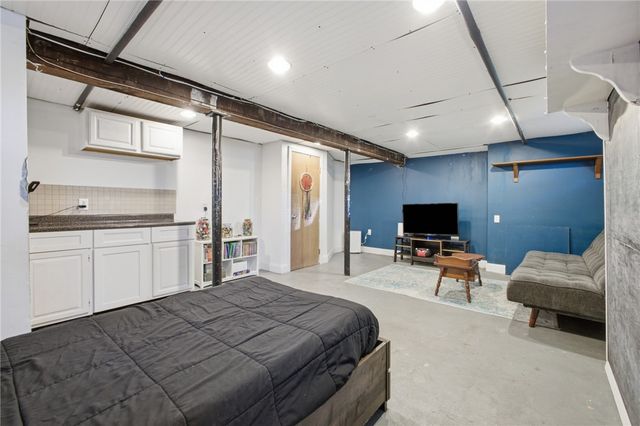 55 Edison Street, Warwick, RI 02889