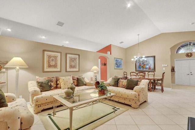 6414 Pebble Creek Way, Boynton Beach, FL 33437