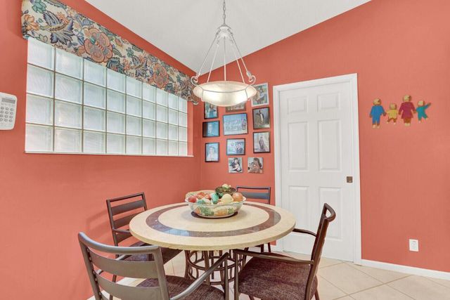 6414 Pebble Creek Way, Boynton Beach, FL 33437