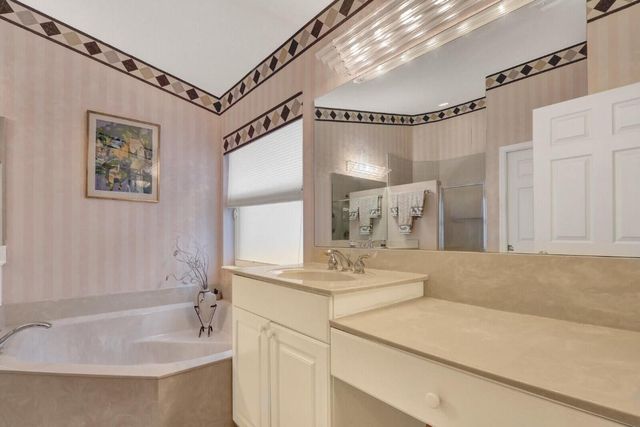 6414 Pebble Creek Way, Boynton Beach, FL 33437